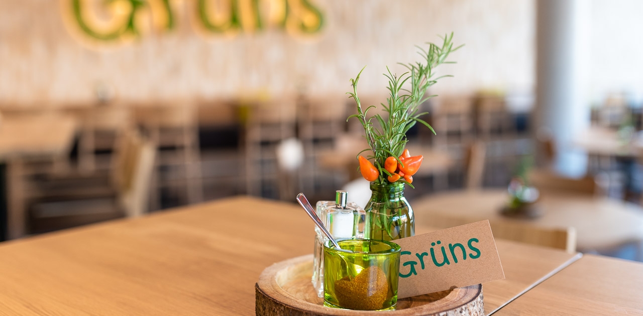 Eröffnung Grüns Restaurant (© EUREF AG / Andreas Schwarz)