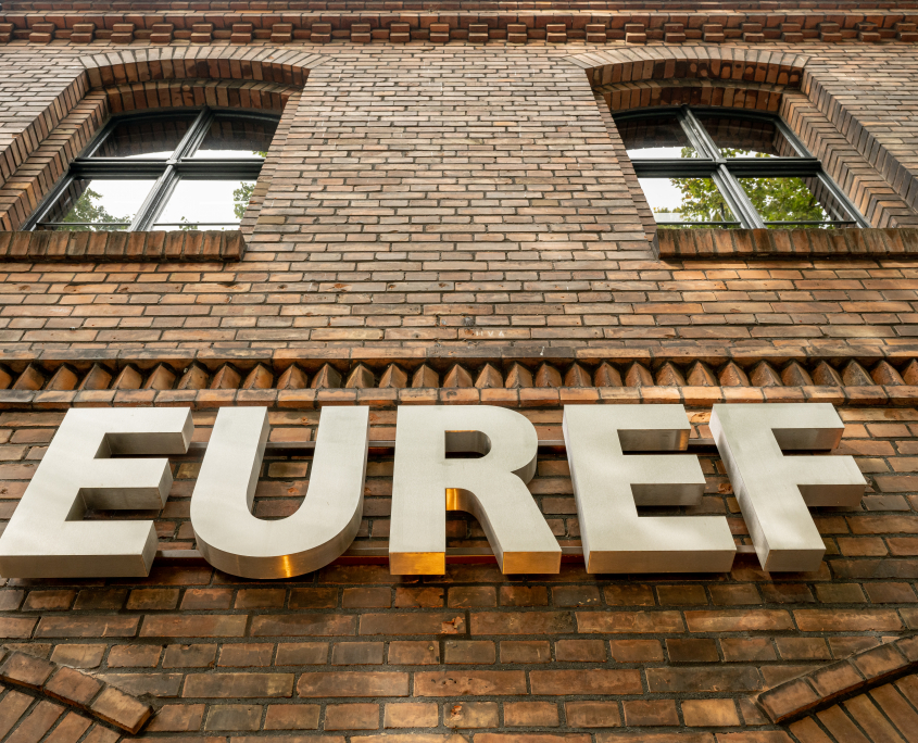 Magazingebäude aus Klinkersteinen auf dem EUREF-Campus